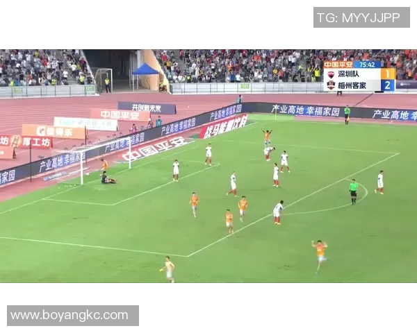 深圳足球队快攻战术分析及其在比赛中的得失表现探讨