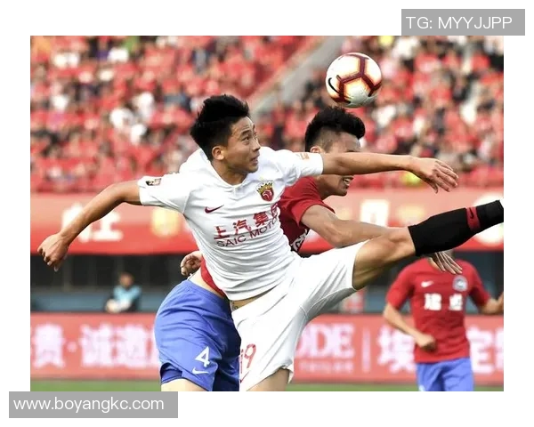 上海足球队在邀请赛中的状态分析与表现评估