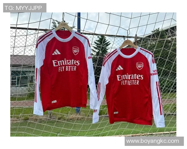 夏季时尚指南足球明星衬衣搭配技巧与潮流解析